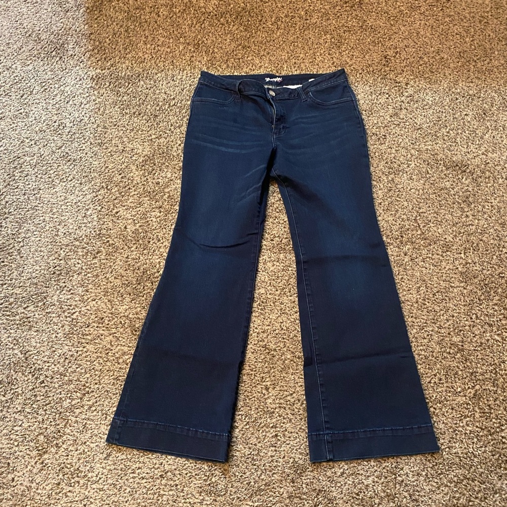 Western Jeans! Super cute wrangler trouser pants